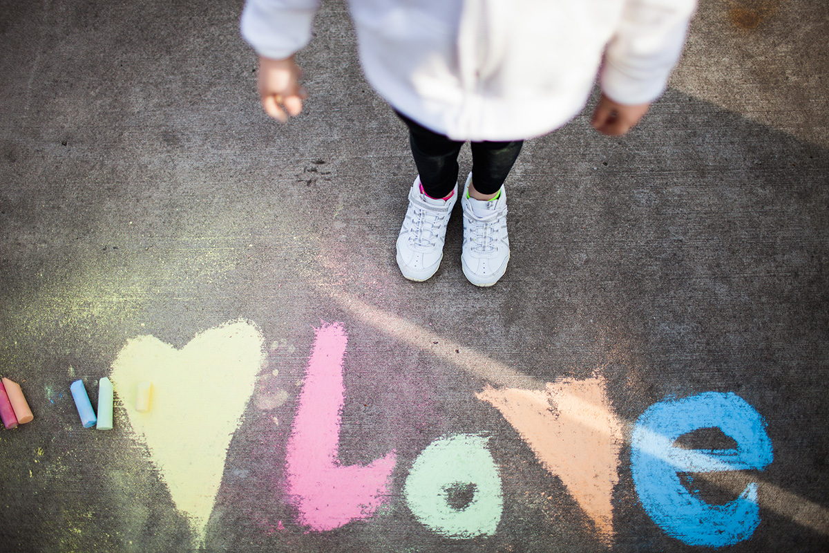 Fun with Chalk_Minneapolis Children’s Photographer