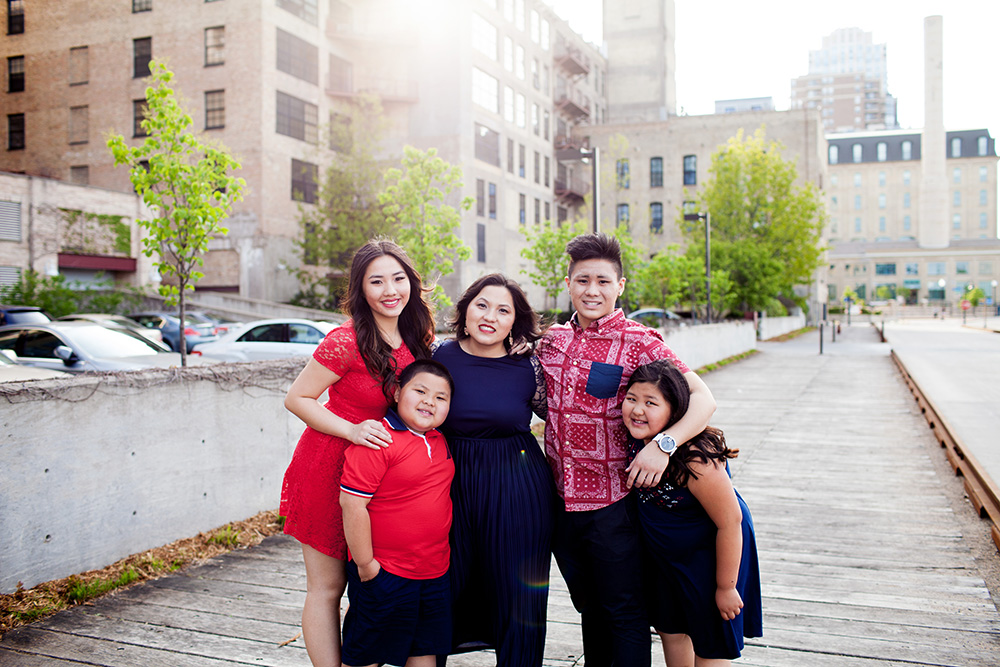 Stone Arch Minneapolis Family Session